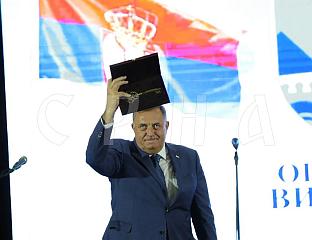 ДОДИКУ УРУЧЕН КЉУЧ ОПШТИНЕ