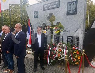 НА СТАРЧЕВИЦИ СЛУЖЕН ПАРАСТОС ЗА 105 ПОГИНУЛИХ СРПСКИХ БОРАЦА