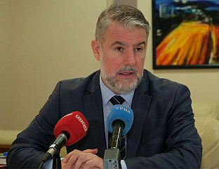 ШЕРАНИЋ: ОГРАНИЧЕН ПОСТУПАК ОКО БОЛНИЦЕ У ПРИЈЕДОРУ ДАЈЕ СИГУРНОСТ ЗАШТИТЕ ЈАВНИХ СРЕДСТАВА