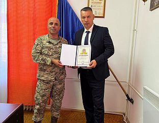 НЕШИЋ ДОБИО ЗАХВАЛНИЦУ: ЈЕДНОМ ПОЛОЖЕНА ЗАКЛЕТВА СРПСКОЈ ОСТАЈЕ ДО КРАЈА ЖИВОТА