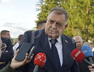 ДОДИК: ЧУЈ, ОНИ ЋЕ ОДРЕЂИВАТИ ЗА ШТА ЋЕМО ТРОШИТИ НОВАЦ!