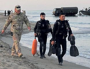 УХАПШЕНО ПЕТ ВИШЕРАНГИРАНИХ ВОЈНИХ СЛУЖБЕНИКА