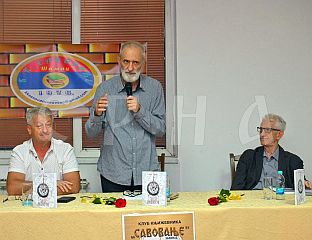 ПОЛА ВИЈЕКА РАДА КЛУБА КЊИЖЕВНИКА "САВОВАЊЕ"