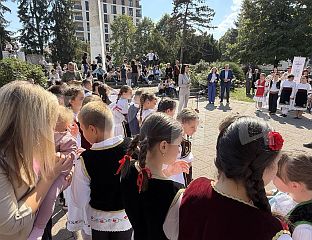 ВЕЛИКИ БРОЈ МАЛИШАНА НА "СУСРЕТУ БЕБА"