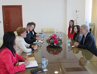 ЗА ЕКОНОМСКУ СТАБИЛНОСТ ВАЖНИ ДОБРИ ОДНОСИ СА ПАРТНЕРИМА