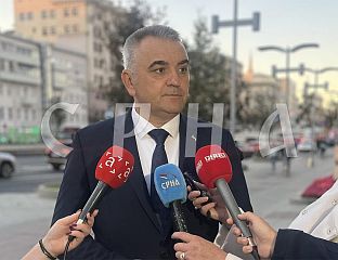 МИНИЋ: ЧАСТ ЈЕ БИТИ ДИО ЕКИПЕ КОЈА ШИРОМ СВИЈЕТА ОСТВАРУЈЕ КОНТАКТЕ ВАЖНЕ ЗА СРПСКУ