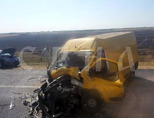 НА АУТО-ПУТУ КОД ШИМАНОВАЦА ЛАНЧАНИ СУДАР 14 ВОЗИЛА, ПОВРИЈЕЂЕНО 11 ЛИЦА
