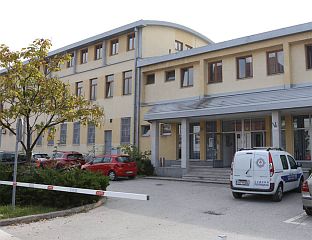 АБАЗОВИЋУ ШЕСТ ГОДИНА ЗАТВОРА И ТРИ ГОДИНЕ ЗАБРАНЕ УПРАВЉАЊА ВОЗИЛОМ