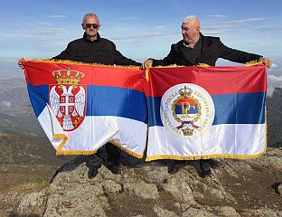 НА ВРХУ КАЈМАКЧАЛАНА РАЗВИЈЕНА ЗАСТАВА РЕПУБЛИКЕ СРПСКЕ