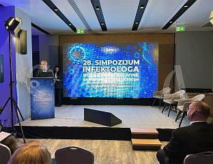 СИМПОЗИЈУМ ИНФЕКТОЛОГА У БАЊАЛУЦИ ОКУПИО ВОДЕЋЕ СТРУЧЊАКЕ ИЗ РЕГИОНА