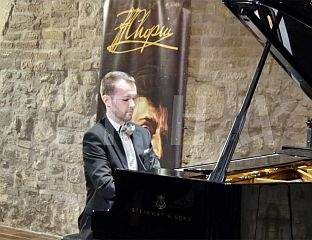 ЂОРЂЕ КУЗМАНОВИЋ ОДРЖАО СОЛИСТИЧКИ КОНЦЕРТ НА БЕОГРАДСКОМ "ШОПЕН ФЕСТУ"