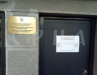 СТОЈАНОВИЋ: У АМБАСАДИ У БЕОГРАДУ ГЛАСАЛО 73 ОДСТО БИРАЧА