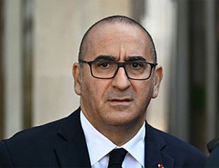 МАКРОН ПОЗВАО НА УЗДРЖАНОСТ ТОКОМ ДЕМОНСТРАЦИЈА