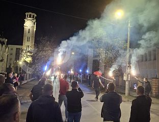 МИНИЋ У ШАМЦУ ДОЧЕКАН УЗ ПЈЕСМУ И ВАТРОМЕТ