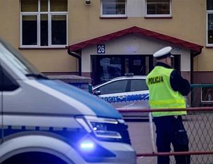 ВИШЕ ОД 20.000 ПОЛИЦАЈАЦА РАСПОРЕЂЕНО У ШКОЛАМА НАКОН НИЗА НАПАДА