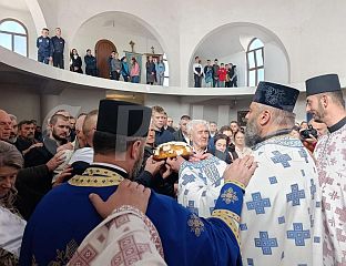 ПРОСЛАВЉЕНА СЛАВА ХРАМА У ПОДРАШНИЦИ