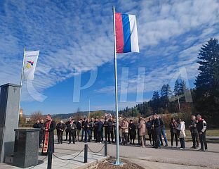 СЛУЖЕН ПОМЕН ЗА ПОГИНУЛЕ БОРЦЕ "ФАМОСА" И ФМСН-а