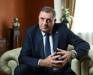 DODIK: ONLY VUČIĆ CAN ENSURE CONTINUITY IN PRESERVING PEACE AND STABILITY