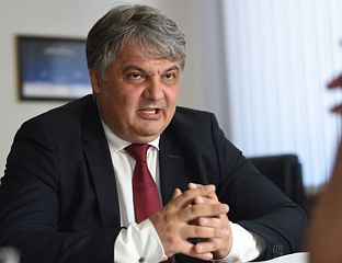 TELEKOM SRBIJA CEO STILL BARRED FROM ENTERING, LEGAL PROCEEDINGS ALSO INITIATED