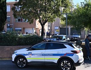 ТРИНАЕСТОГОДИШЊАК НОЖЕМ РАНИО ДРУГОГ УЧЕНИКА И НАСТАВНИЦУ
