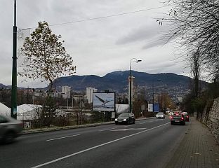 ПРЕТЕЖНО СУВИ КОЛОВОЗИ, МАГЛА У КОТЛИНАМА