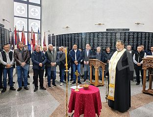 НЕ ЗАБОРАВИТИ ЖРТВУ ДЕСЕТ МУЧКИ УБИЈЕНИХ СРПСКИХ БОРАЦА