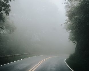 КОЛОВОЗИ МЈЕСТИМИЧНО ВЛАЖНИ, МАГЛА У КОТЛИНАМА И ДУЖ РИЈЕКА