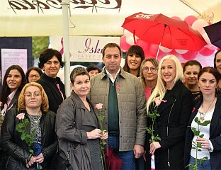 СЕЛАК ПОСЈЕТИО ШТАНД САВЕЗА ЖЕНА "ИСКРА"