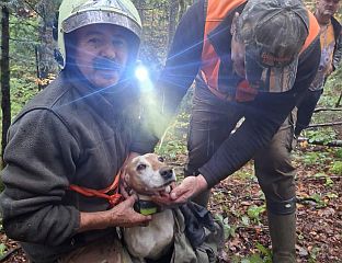 HUNTER RESCUES DOG FROM 70-METER-DEEP CAVE