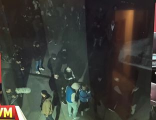 ПРИСТАЛИЦЕ СТУДЕНАТА УПАЛЕ У "ИНФОРМЕР", ВУЧИЋЕВИЋ ТРАЖИ ЗАШТИТУ ПОЛИЦИЈЕ