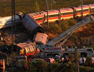 НАЈМАЊЕ 69 ЖРТАВА СУДАРА ВОЗОВА У ТОЛЕДУ