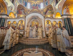 СЛИЈЕДИТИ ПРИМЈЕР У ВЈЕРИ БЛАЖЕНОПОЧИВШЕГ МИТРОПОЛИТА АМФИЛОХИЈА