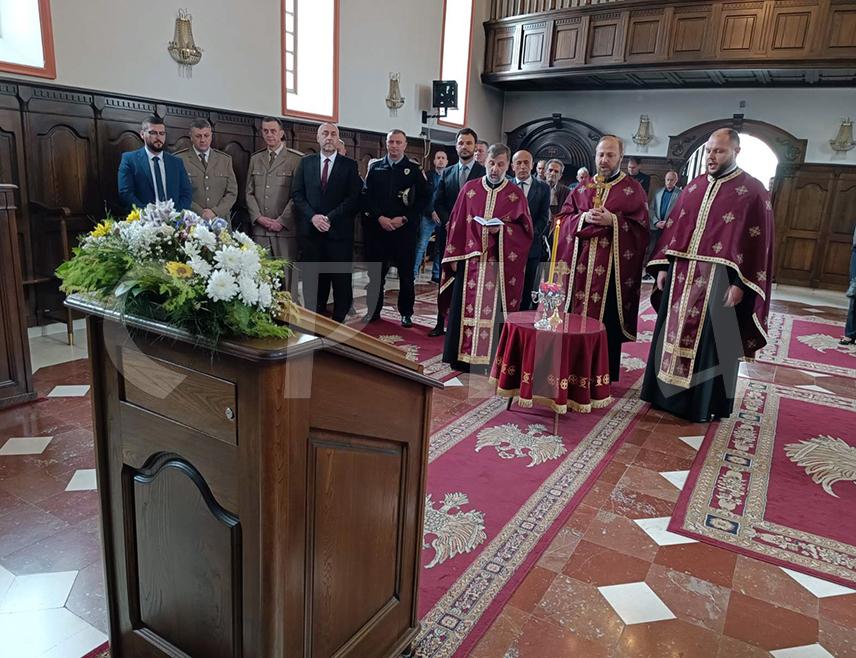 ПРИЈЕДОР, 30. МАЈА /СРНА/ - У Приједору је данас настављено обиљежавање Дана одбране града од напада муслиманско-хрватских паравојних формација 1992. године, када је погинуло 15, а рањено 26 бораца.
