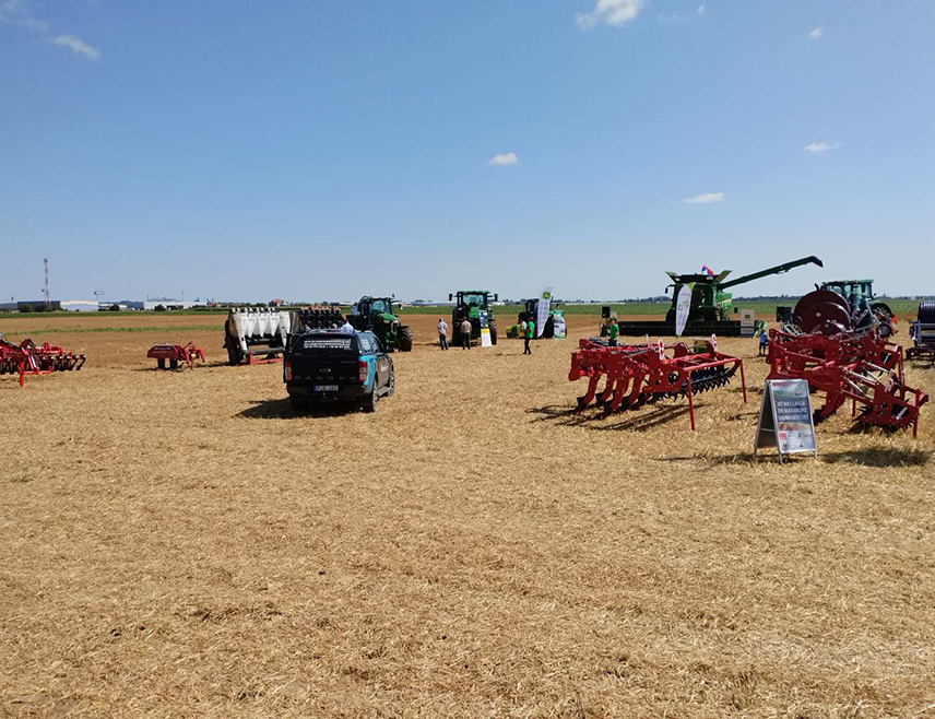BIJELJINA, JULY 27 /SRNA/ - According to the Hungarian Government's support program for agricultural producers in Republika Srpska, so far 650 users throughout Srpska, of which 150 in Semberija, have purchased 1,200 agricultural machines, with a subsidy of up to 70 percent, the Minister of Agriculture has said today of Forestry and Water Management of Srpska Savo Minić.
