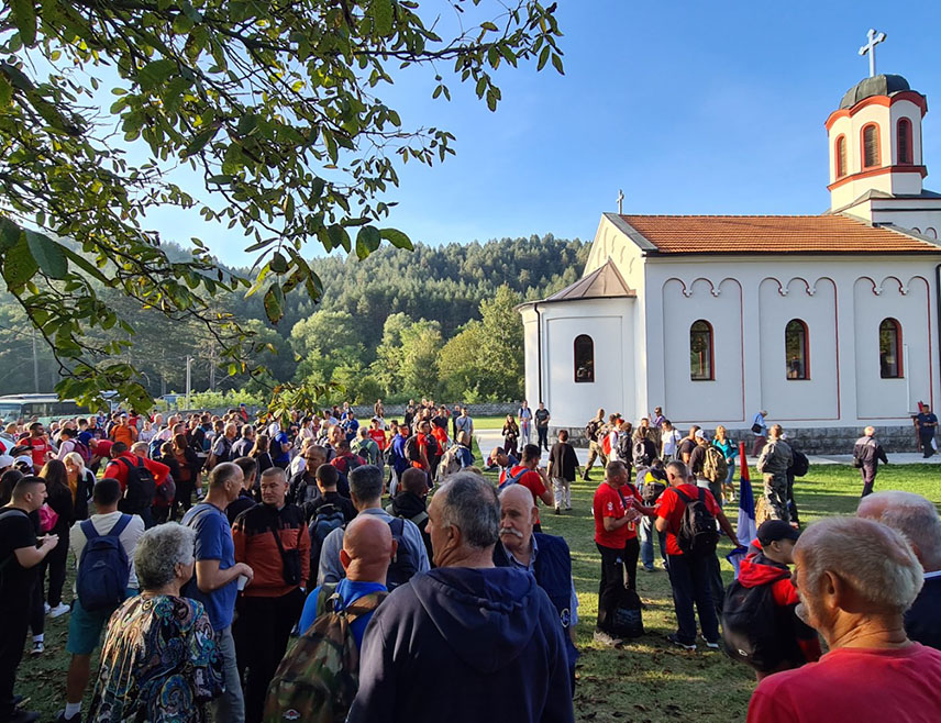 ZAVIDOVIĆI, SEPTEMBER 10 /SRNA/ - Vozuća is a symbol of the historical suffering and expulsion of Serbs from ancestral homes in the Defense-Patriotic War, but also in the Second World War, when, according to data collected so far, 1,540 of them perished, Milijan Marković, who lost both of his grandfathers in Jasenovac, told SRNA.