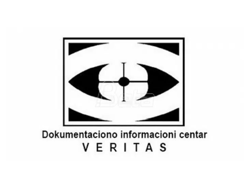 БЕОГРАД, 19. СЕПТЕМБРА /СРНА/ - Ирска полиција ухапсила је Србина Драгана Ракановића /56/, према европском налогу за хапшење Жупанијског суда у Осијеку, због наводно почињеног ратног злочина у мају 1991. године у бившој Југославији, саопштио је Документационо-информативни центар "Веритас".