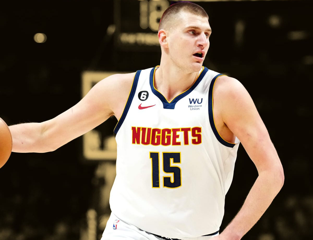 БЕОГРАД, 5. ДЕЦЕМБРА /СРНА/ - Српски кошаркаш Никола Јокић проглашен је за најбољег играча Западне конференције америчке НБА лиге за новембар.