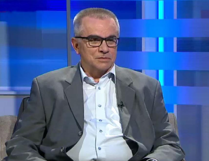 БАЊАЛУКА, 7. ДЕЦЕМБРА /СРНА/ - Процес који такозвано тужилаштво и суд БиХ воде против предсједника Републике Српске Милорада Додика и вршиоца дужности директора "Службеног гласника Републике Српске" Милоша Лукића по непостојећем кривичном дјелу заштите лика и дјела Кристијана Шмита, наставак је неповратног распада антидејтонске БиХ, сматра правник Славко Митровић.