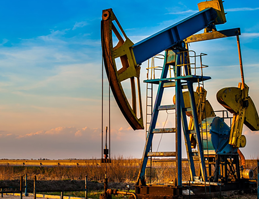 ЛОНДОН, 26. ДЕЦЕМБРА /СРНА-Ројтерс/ - Нафта је данас поскупјела на међународним тржиштима због геополитичких тензија на Блиском истоку и оптимизма инвеститора да ће Федералне резерве САД ускоро почети да смањују каматне стопе, што би подстакло глобални економски раст и потражњу за горивом.