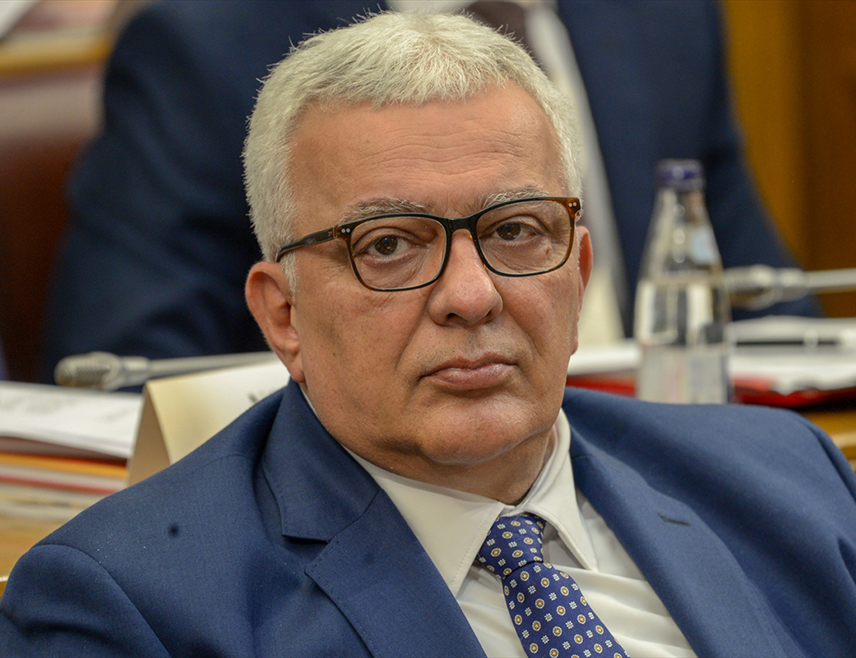 ПОДГОРИЦА, 2. МАРТА /СРНА/ - Предсједник Скупштине Црне Горе Андрија Мандић најавио је да ће у понедјељак, 4. марта, на колегијуму предсједника Скупштине говорити о
недавној посјети Подгорици предсједника Републике Српске Милорада Додика која је, како је рекао, била за дивљење.