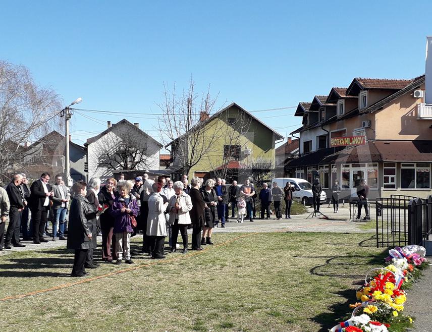 БРОД, 3. МАРTА /СРНА/ - У Броду је служењем парастоса погинулим српским борцима почело обиљежавање 32 године од агресије Хрватске војске на ову локалну заједницу, што је био увод у сва дешавања које ће услиједити током окупације тадашњег Босанског Брода.
