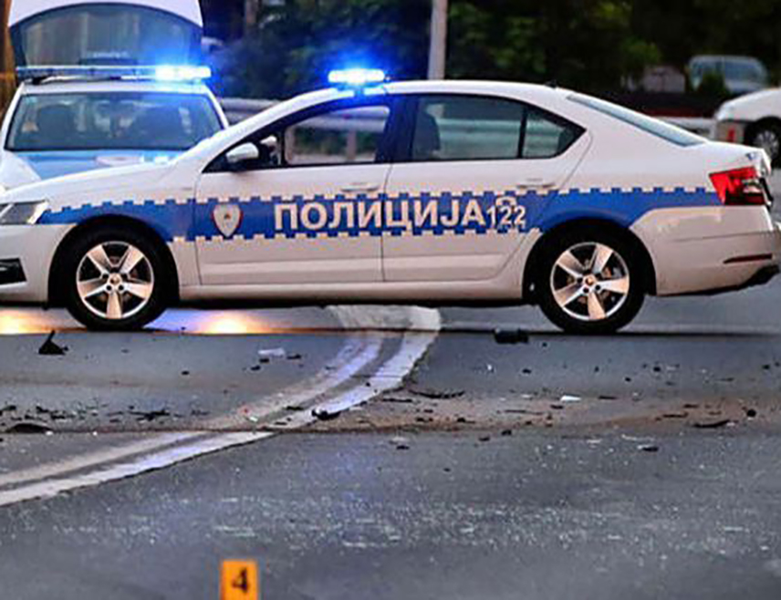 БАЊАЛУКА, 13. АПРИЛА /СРНА/ - Мотоциклиста чији су иницијали М.М. повријеђен је у саобраћаној незгоди која се данас догодила у Бањалуци и указана му је љекарска помоћ у Универзитетском клиничком центру Републике Српске, речено је Срни у бањалучкој Полицијској управи.