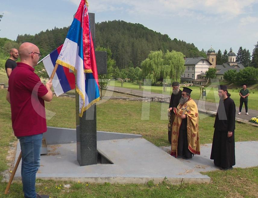 ПЕТРОВО, 19. MАJА /СРНА/ - Друга озренска лака пјешадијска бригада Војске Републике Српске имала је стратешки значај у одбрани Озрена јер је раздвајала зенички и тузлански корпус тзв. Армије БиХ и истовремено се супростављала непријатељу из Одреда "Ел муџахедин", истакуто је данас на обиљежавању дана ове бригаде у Петрову.