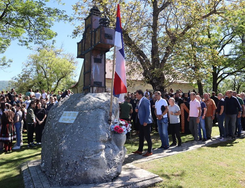 ГАЦКО, 6.ЈУНА /СРНА/ - Дан општине Гацко и 83 године од устанка у Другом свјетском рату обиљежен је данас у селу Брљево код Гацка, у присуству званица и гостију из сусједних општина, мјештана Брљева и околних села.