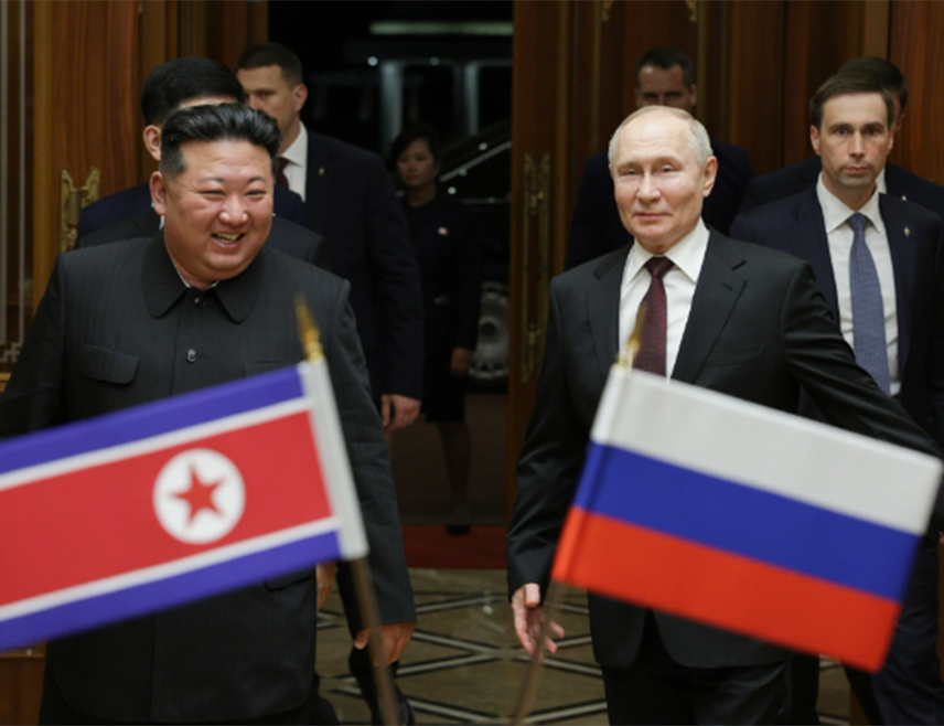 ПЈОНГЈАНГ, 19. ЈУНА /СРНА/ - Руски предсједник Владимир Путин и сјевернокорејски лидер Ким Џонг Ун потписали су свеобухватни споразум о стратешком партнерству, јавио је дописник "Спутњика".