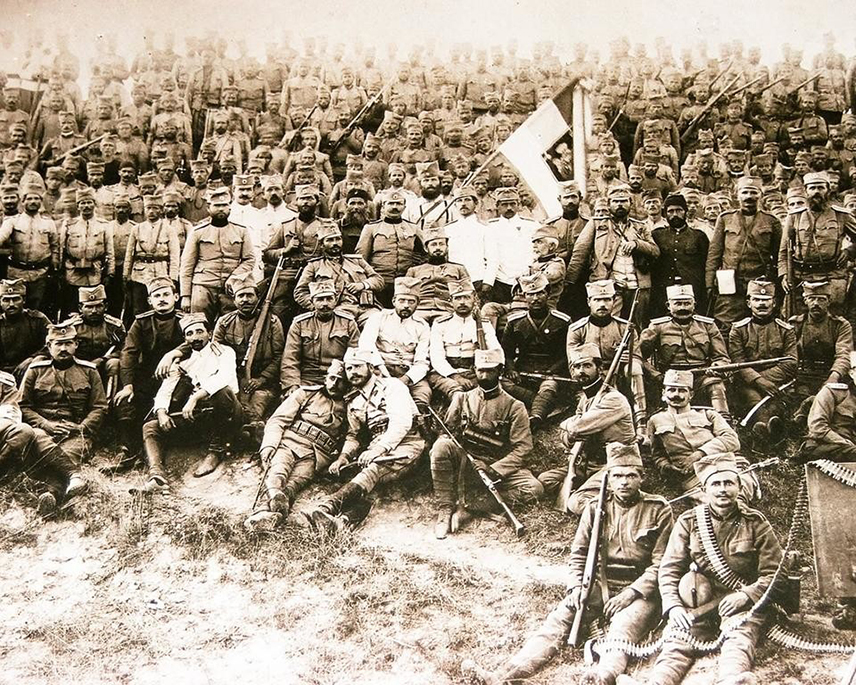 БИЈЕЉИНА, 16. СЕПТЕМБРА /СРНА/ - Послије тродневне офанзиве, Прва и Друга српска армија пробиле су Солунски фронт 17. септембра 1918. године, што је било одлучујуће за слом Централних сила у Првом свјетском рату, будући да је мјесец и по дана потом капитулирала Аустроугарска, а убрзо и Њемачка.
