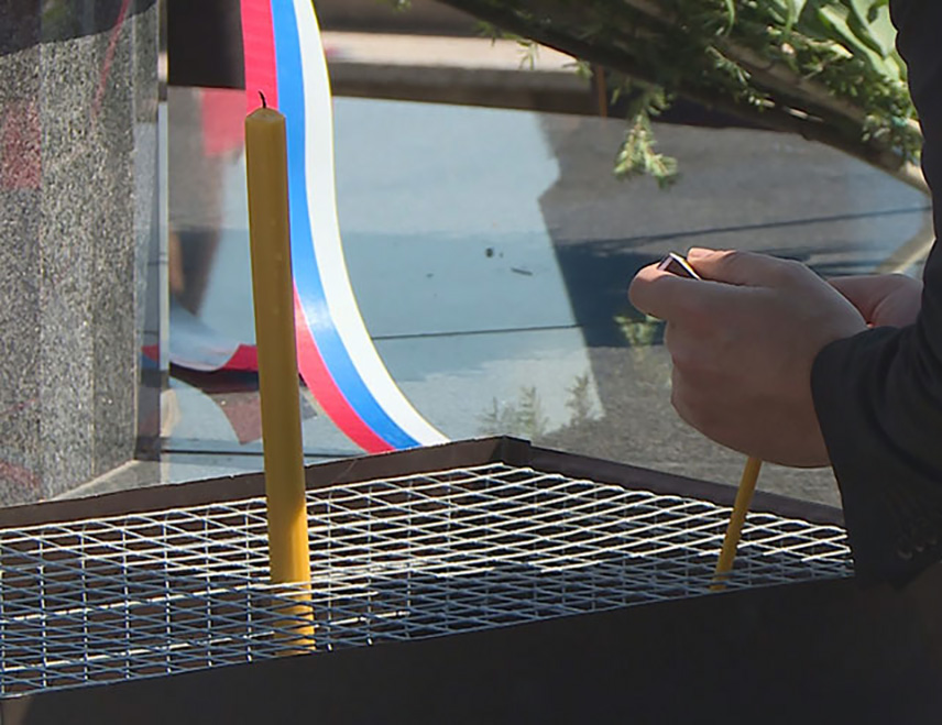 ПЕЛАГИЋЕВО, 10. ОКТОБРА /СРНА/ - У Пелагићеву су данас обиљежене 33 године од оснивања Треће посавске бригаде Војске Републике Српске, а парастос за 83 погинула борца служио је Његово високопреосвештенство митрополит зворничко-тузлански Фотије.