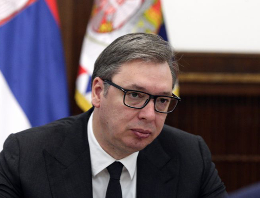 БЕОГРАД, 24. ОКTОБРА /СРНА/ - Предсједник Србије Александар Вучић поручио је вечерас да се Србија никада неће одрећи Косова и Метохије, нити ће увести санкције Русији.