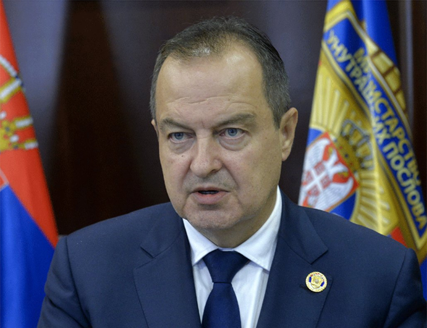 БЕОГРАД, 2. НОВЕМБРА /СРНА/ - Министар унутрашњих послова Србије Ивица Дачић рекао је да ће већ данас, поводом несреће у Новом Саду, бити саслушано двадесетак људи, почевши од оних у надлежном Министарству.