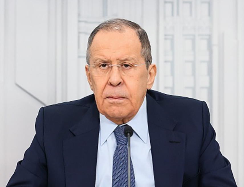 МОСКВА, 2. НОВЕМБРА /СРНА/ - Што дуже кијевски режим буде нарушавао споразуме, то ће Украјини остати мање територија, рекао је руски министар спољних послова Сергеј Лавров.